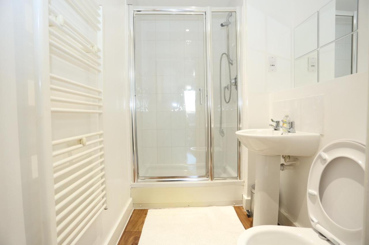 Lovely View 2 Beds 2 Bath Apartment, London Eksteriør bilde